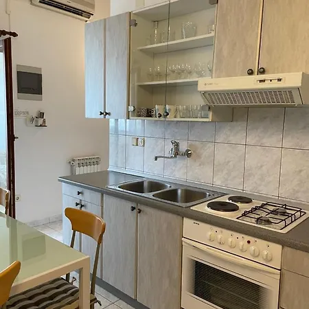 Апартаменты Gorana Two Bedroom Елса